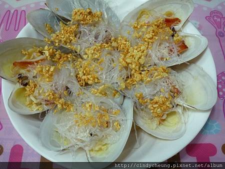 香蒜粉絲蒸象拔蚌