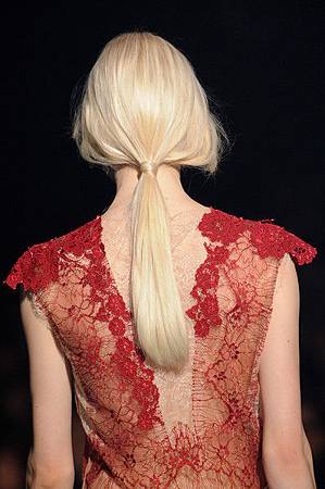 Alberta+Ferretti+Fall+2014+Details+fRxlVyFvYXIl