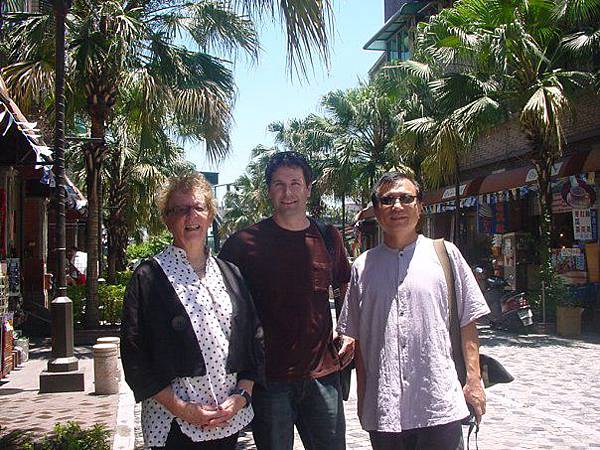 6176_1034012190992_6864514_n