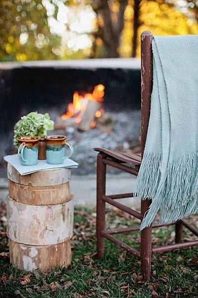 484742_363942243752508_820855700_n