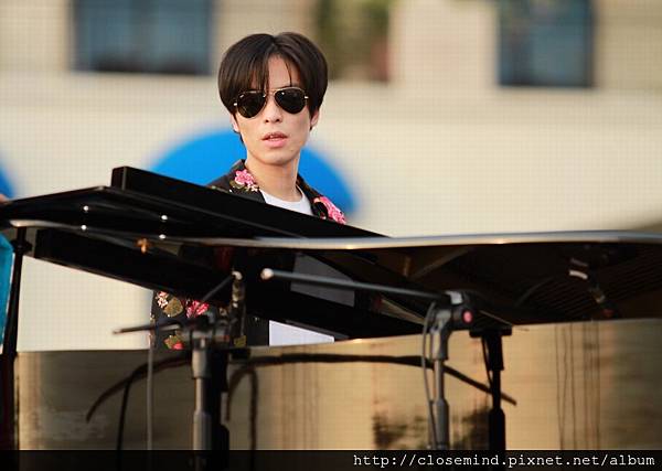 IMG_0010.JPG IMG_0010.JPG