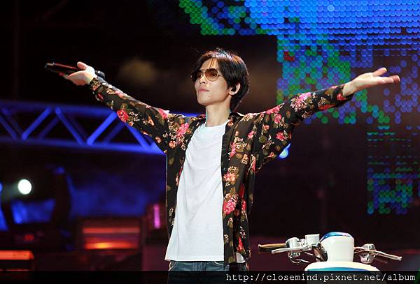 IMG_1068.JPG IMG_1068.JPG