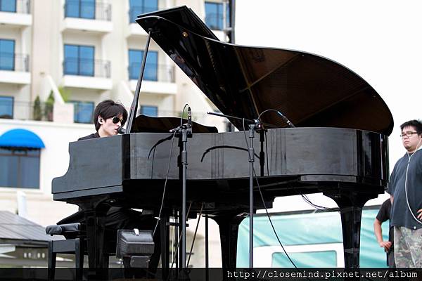 IMG_3051.JPG IMG_3051.JPG