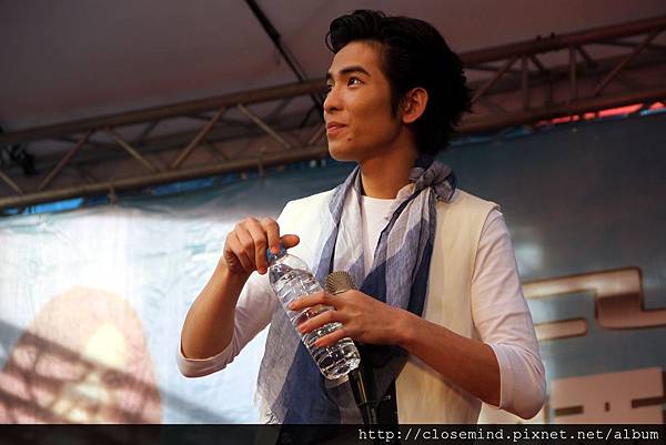 IMG_0683.JPG IMG_0683.JPG