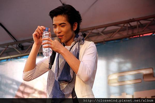 IMG_0686.JPG IMG_0686.JPG