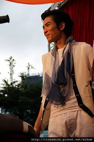 IMG_1451.JPG IMG_1451.JPG