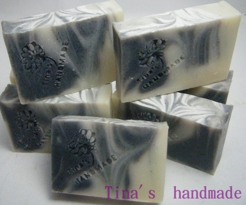 青黛薰衣草手工皂a.jpg