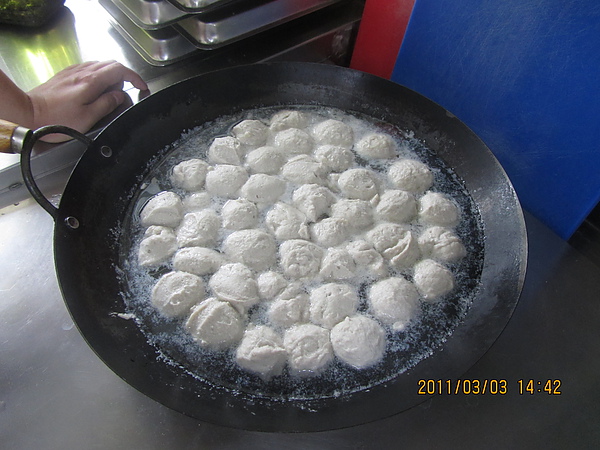 虱目魚丸 虱目魚丸