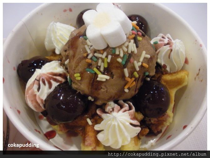 玻爾鬆餅02-黑櫻桃巧雪列日$90 玻爾鬆餅02-黑櫻桃巧雪列日$90