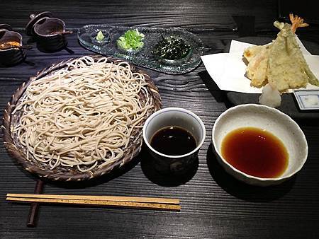 530701_10200678093258882_1658179928_n