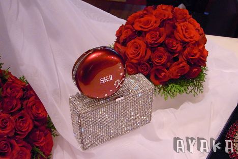 【發表會】SK-II秋冬妝容&與SWAROVSKI‧ESCADA 首度跨界合作聖誕禮盒 - 第7張圖 下一張(熱鍵:c)
