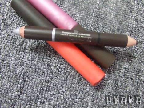 【彩妝】超便宜買到的好物~BECCA的簡單心得 - 第4張圖 下一張(熱鍵:c)