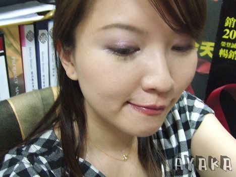 【彩妝】LUNASOL~迎接盛夏的扶桑花女孩眼妝~~ - 第18張圖 下一張(熱鍵:c)