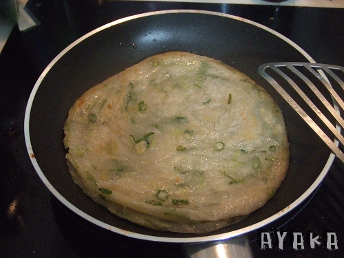 【美食】感謝小布~好吃的三先蔥油餅 - 第6張圖 下一張(熱鍵:c)