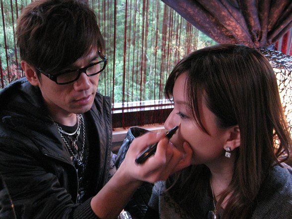 【聚會】KEVIN老師的底妝趴(遮淚溝&黑眼圈心得)) - 第9張圖 下一張(熱鍵:c)