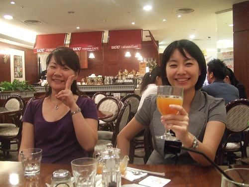 【好友們】謝謝大家為我暖壽~和大學同學在UCC的生日小聚~ - 第8張圖 下一張(熱鍵:c)