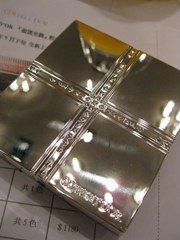 【新品情報】08年COFFRET D’OR秋冬全新『盈透光潤』粉底系列