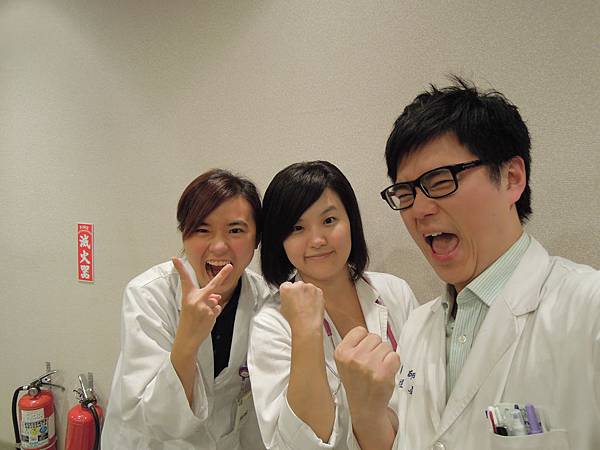 實證醫學比賽第一名! 實證醫學比賽第一名!