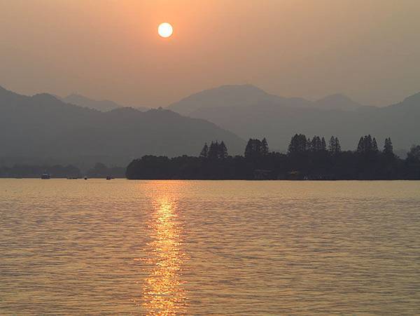 west lake c8.JPG