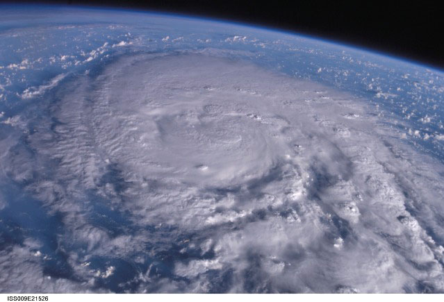 從太空拍攝的颱風Typhoon_200418_SONGDA.JPG 從太空拍攝的颱風Typhoon_200418_SONGDA.JPG