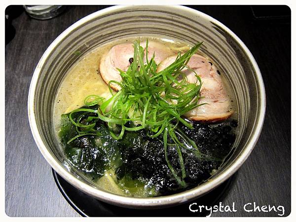 【台北美食推薦】札幌炎神拉麵 大火燒過美味加倍 馬鈴薯湯頭濃厚2012+海味十足鹽味拉麵 (國父紀念館站 日本拉麵)