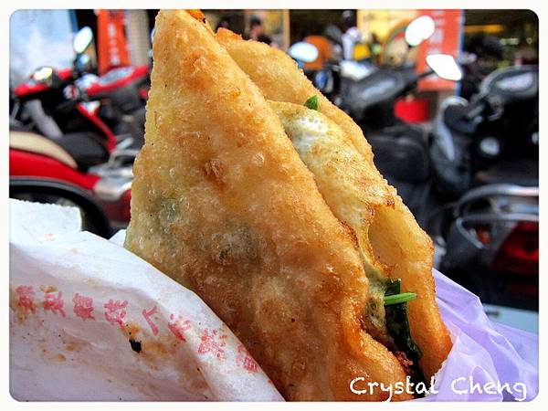 【新北美食推薦】小卡車酥酥脆脆蔥油餅 油庫口麵線旁好吃得不得了美食推薦!!(板橋美食 新北小吃 新北美食)