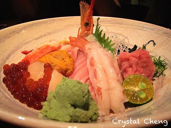 【台中美食推薦】新一壽司丼 金典綠園道 新鮮生魚海鮮丼好吃推薦 不過上菜上好慢吶!!(台中日本料理)