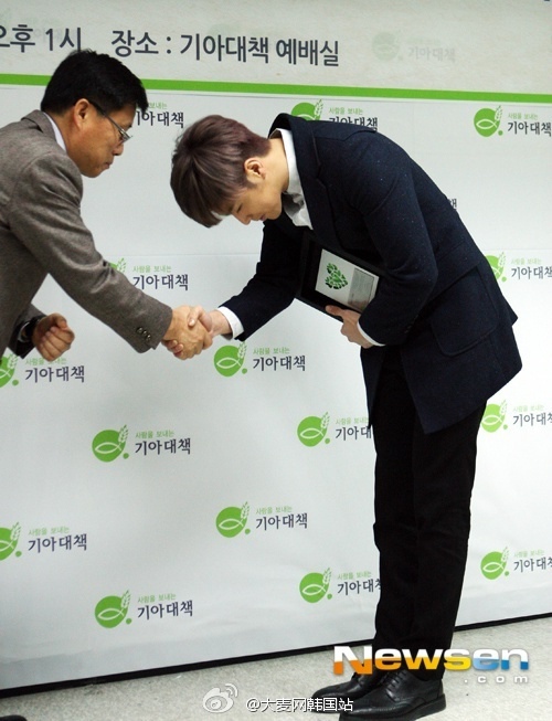 6d5cc8f1tw1ee2ghtlrirj20dw0i5wha