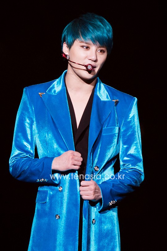 d945be80jw1epy8m8c2a6j20f00miwh2