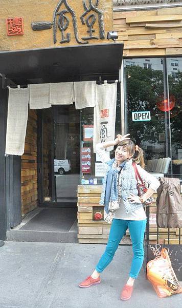 555965_223151181195748_1901765860_n