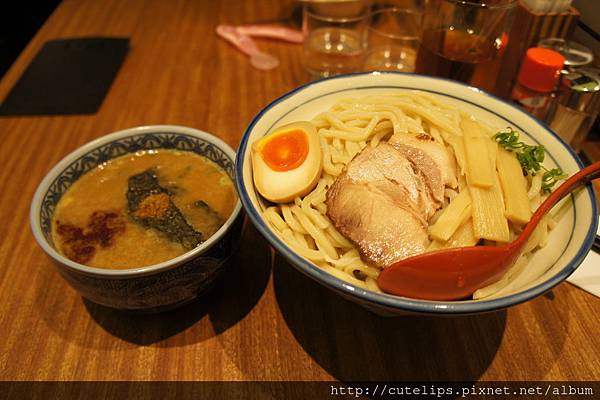 辣味沾麵(特大) 辣味沾麵(特大)