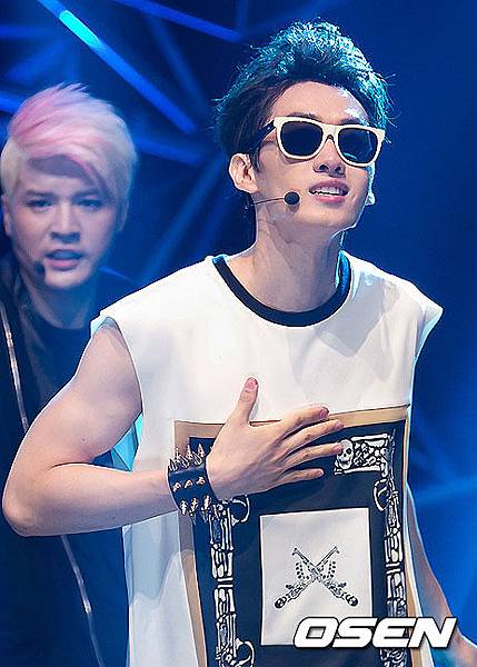 201207051952778885_1