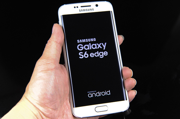 S6edge-61