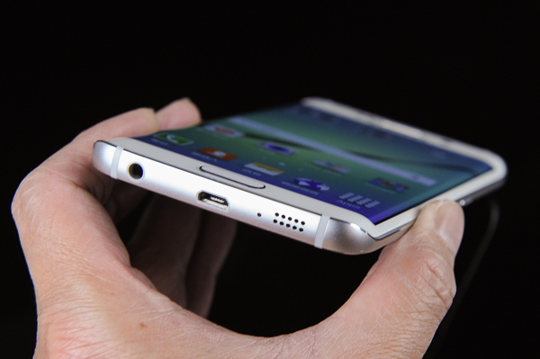 S6edge-19