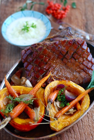 烤帶骨豬排 與 烤南瓜 Schweinebraten mit Gerösteter Kürbis 烤帶骨豬排 與 烤南瓜 Schweinebraten mit Gerösteter Kürbis