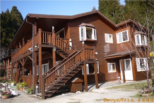 俠雲山莊主建築側面 024