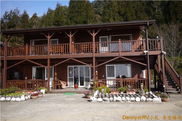 俠雲山莊主建築,樓下右邊為老闆的家 025