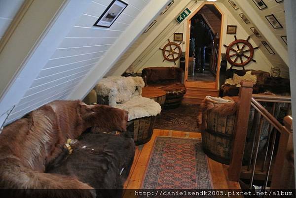 DSC_4437.JPG DSC_4437.JPG