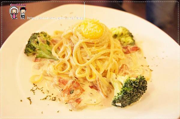 71458_832429106774606_746385635_n