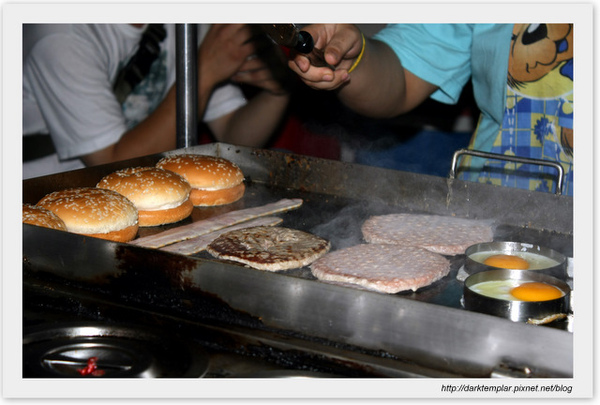 091024 Nana Burger6.jpg 091024 Nana Burger6.jpg
