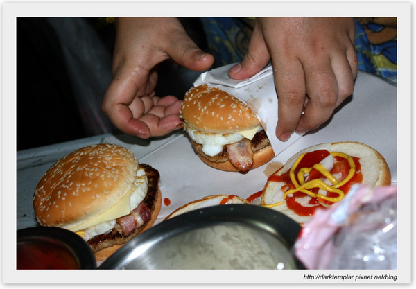 091024 Nana Burger9.jpg 091024 Nana Burger9.jpg