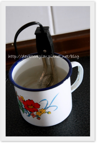 100614 Electric Spoon2.jpg 100614 Electric Spoon2.jpg