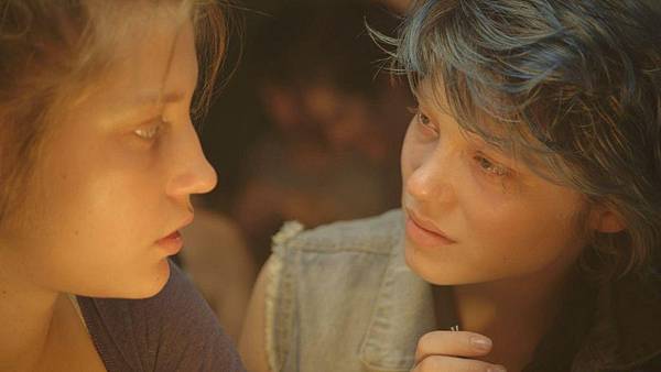 Blue_Is_the_Warmest_Color-120008336-large