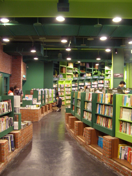 新月廣場的誠品