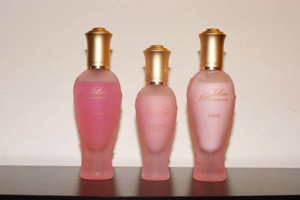 化妝水、精華液、乳液 化妝水、精華液、乳液