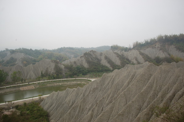 田寮月世界 田寮月世界