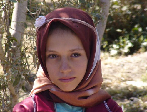 1383722370-2289926081