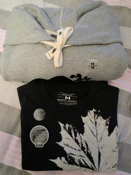 hoody02.jpg hoody02.jpg