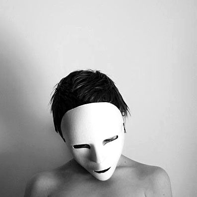 命理案例:娛圈新人整容搏上位 命理案例:娛圈新人整容搏上位