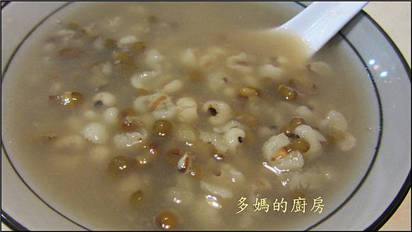 綠豆薏仁湯1.jpg